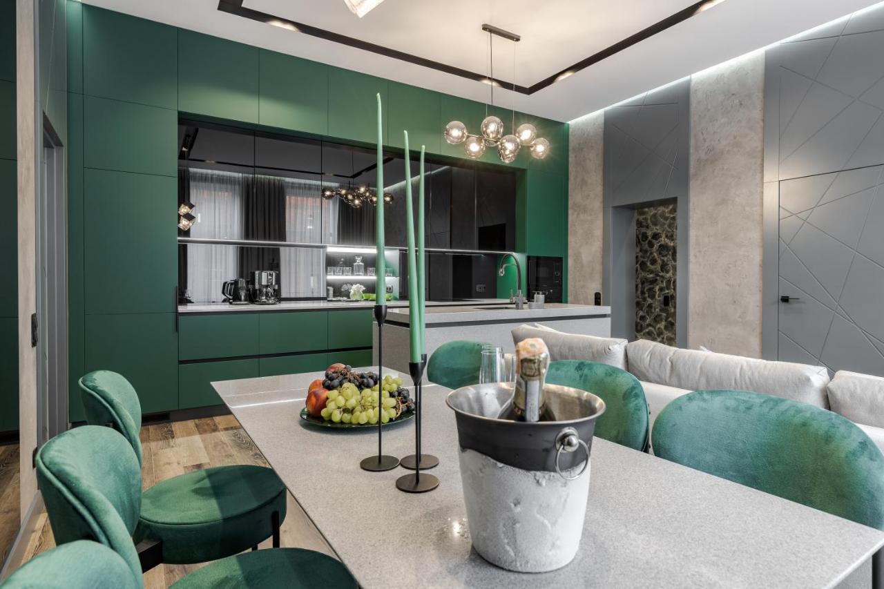 Alfa Apartments Kulisha 40 Львов Экстерьер фото